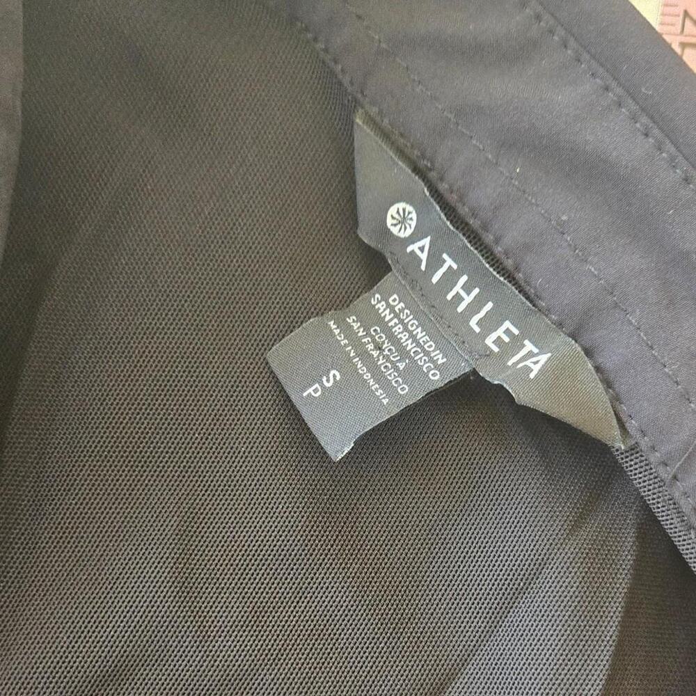Athleta black button up shirt with pockets in a S - Picture 5 of 7